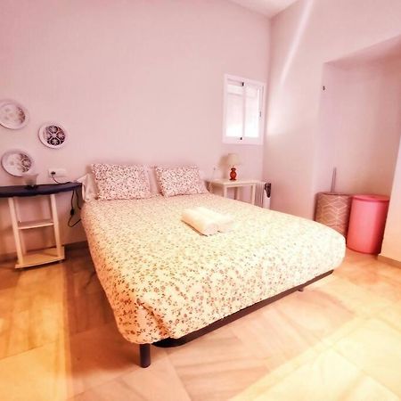 Enjoy Netflix Parking Segun Disponibilidad Apartment เซบีญา ภายนอก รูปภาพ